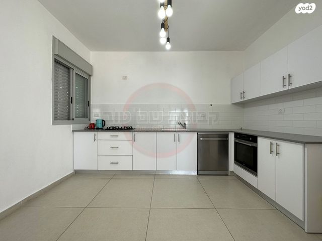 דירה, שושנה דמארי, עפולה