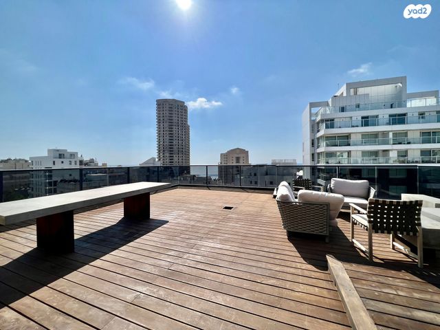 גג/ פנטהאוז, שדרות ירושלים 1, מרכז העיר דרום, נתניה