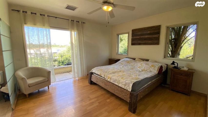 בית פרטי/ קוטג', מתחם 19 - 20 (מתחם הפרחים), הוד השרון