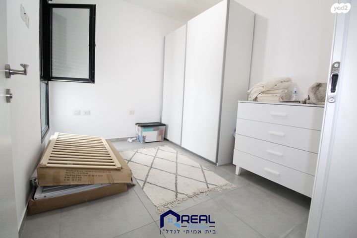 דירה, עמוס עוז, גליל ים (מתחם הכוכבים), הרצליה