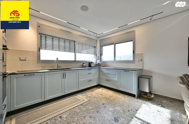 דירה, זרובבל 21, נס ציונה