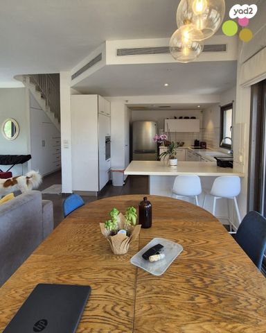 גג/ פנטהאוז, הנחילות, יובלים, פרדס חנה כרכור