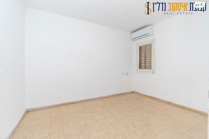 דירה, החלוץ 4, גבעת אולגה, חדרה