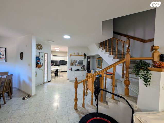 בית פרטי/ קוטג', פרדסיה