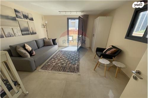 בית פרטי/ קוטג', סמטת צבי פיקסלר 3, רמת הדר, גבעת שמואל