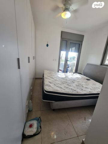 דירה, הרב יעקב טראב, עזרא, הארגזים, תל אביב יפו