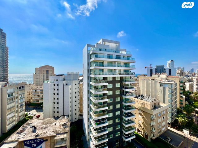 גג/ פנטהאוז, שדרות ירושלים 1, מרכז העיר דרום, נתניה