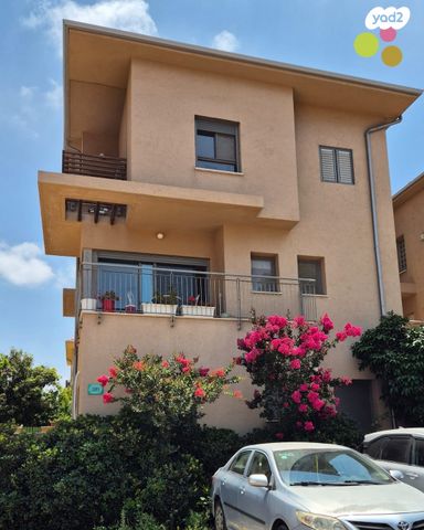 גג/ פנטהאוז, הנחילות, יובלים, פרדס חנה כרכור