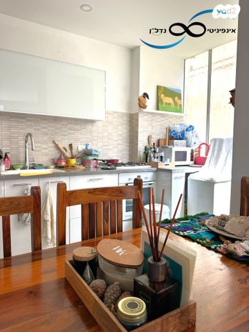 דירה, שלום עליכם 6, לב העיר, בת ים