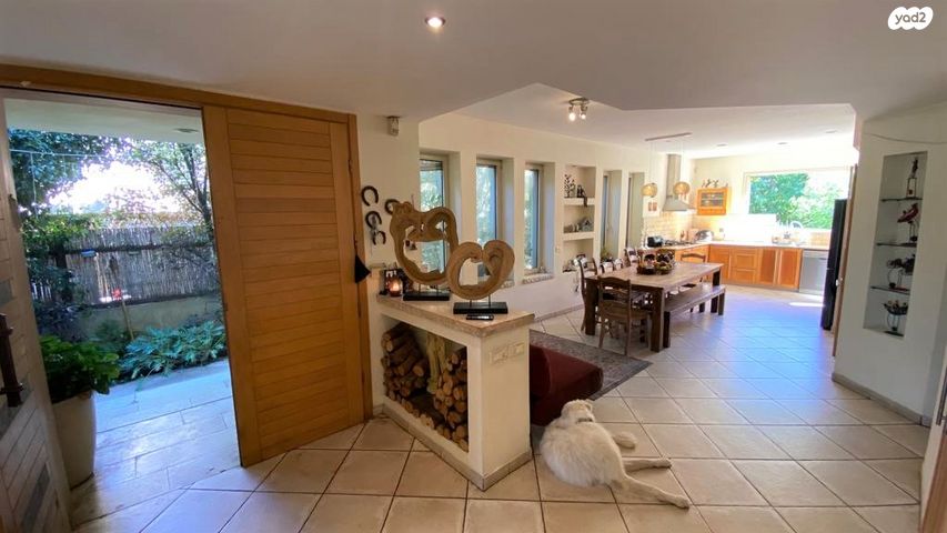 בית פרטי/ קוטג', מתחם 19 - 20 (מתחם הפרחים), הוד השרון