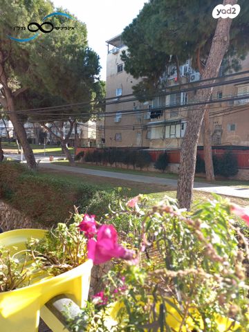 דירה, שלום עליכם 6, לב העיר, בת ים