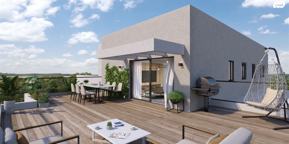 גג/ פנטהאוז, הרובע הבינלאומי, הרובע הבינלאומי, לוד