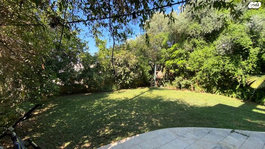 בית פרטי/ קוטג', מתחם 19 - 20 (מתחם הפרחים), הוד השרון