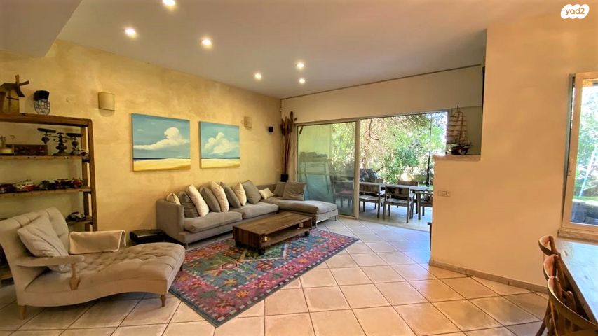 בית פרטי/ קוטג', מתחם 19 - 20 (מתחם הפרחים), הוד השרון