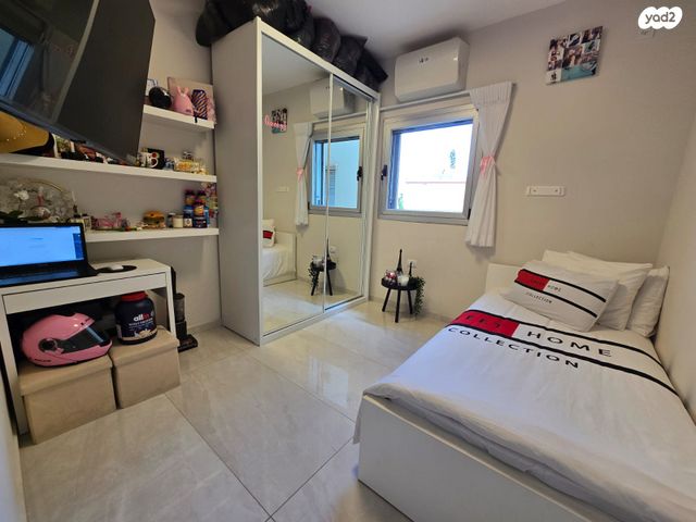 דירה, יאנוש קורצ'אק, עג'מי, גבעת העליה, תל אביב יפו