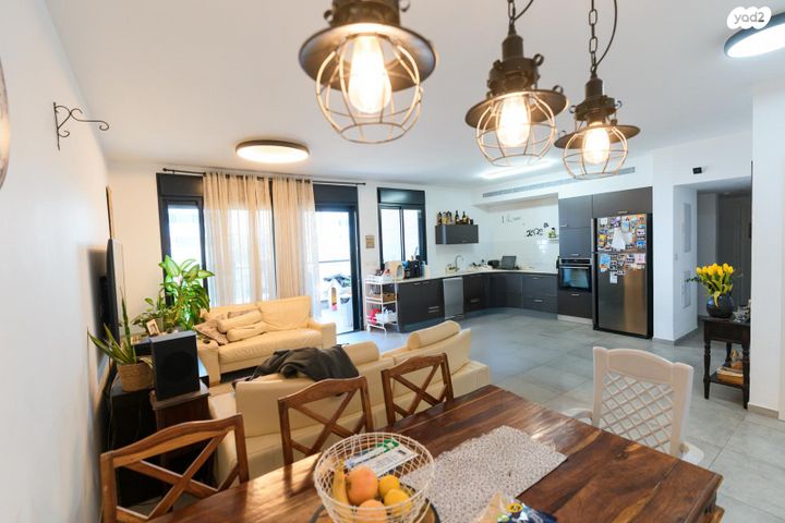 דירה, אור ים, אור עקיבא