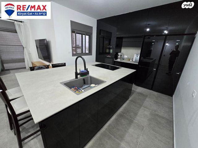 דירה, הנרייטה סאלד 10, כרמי גת, קרית גת