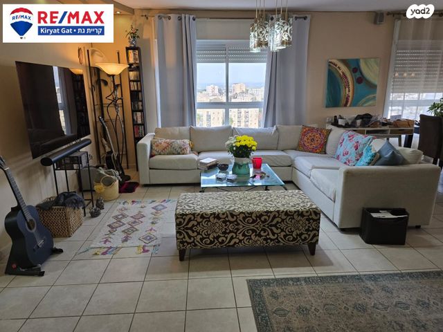 גג/ פנטהאוז, יעל 9, מלכי ישראל, קרית גת