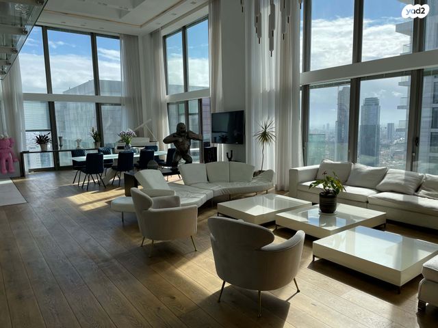 גג/ פנטהאוז, ניסים אלוני, צמרות איילון, פארק צמרת, תל אביב יפו