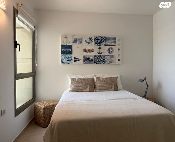 דירה, הרצליה