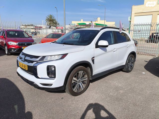 מודעת רכב מיצובישי ASX