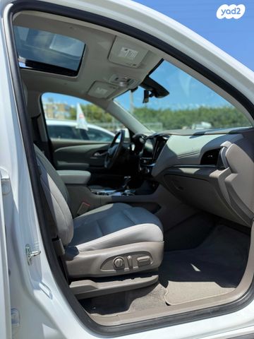 שברולט טראוורס