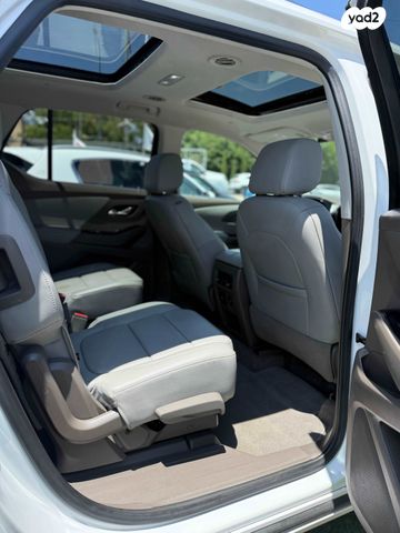 שברולט טראוורס