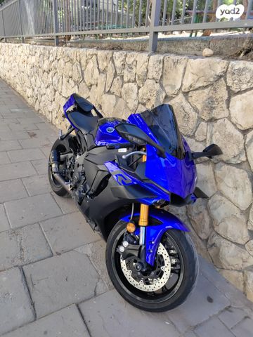 מודעת רכב ימאהה YZF-R1