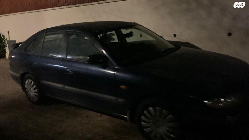 מודעת רכב מאזדה 626