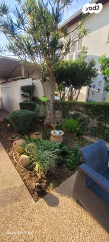 דו משפחתי, הורד 128, עזר, עזר