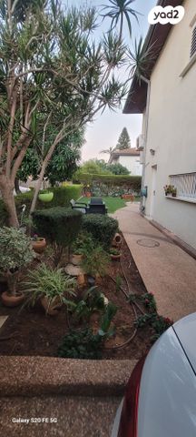 דו משפחתי, הורד 128, עזר, עזר