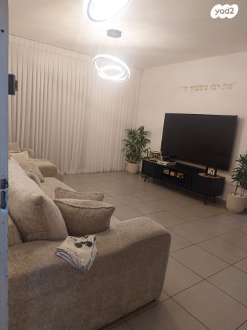 סמטת רותם 5