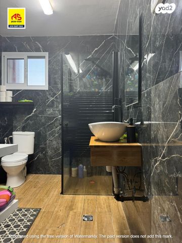 דירה, בנימין, גבעת ציון וגבעת הפרחים, אשקלון