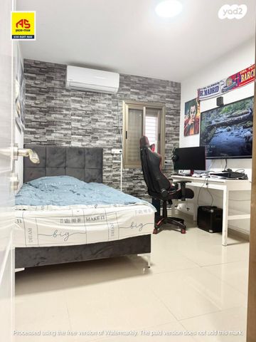 דירה, בנימין, גבעת ציון וגבעת הפרחים, אשקלון