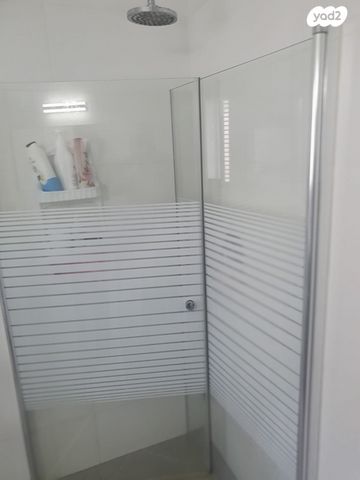 דירה, שעריים, רחובות