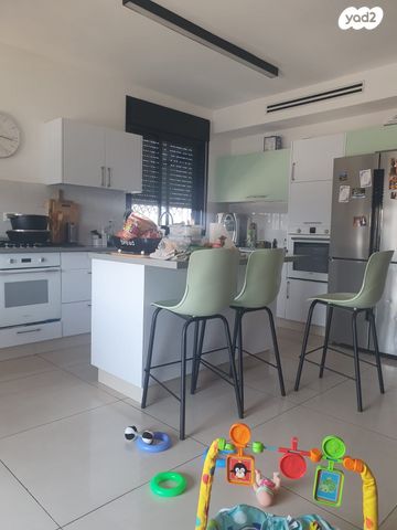 דירה, שעריים, רחובות