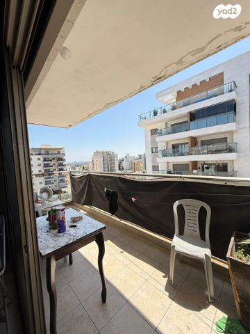 דירה, שדרות הנשיא וייצמן 72, מרכז העיר, חדרה