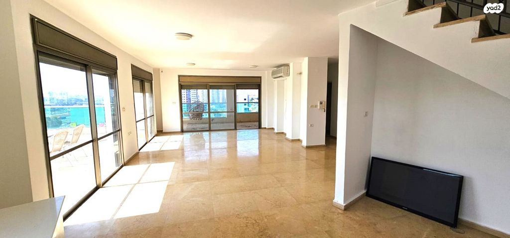 דופלקס, לח"י 12, רמת אפרים, נתניה