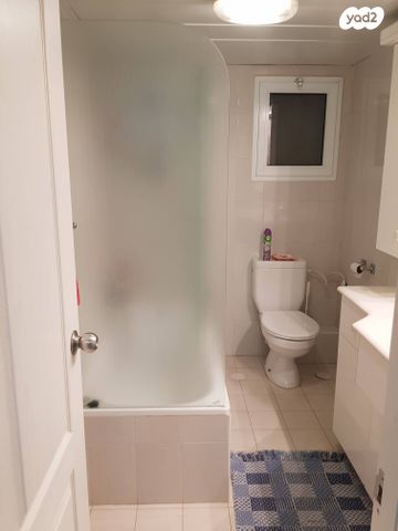 דו משפחתי, קדומים