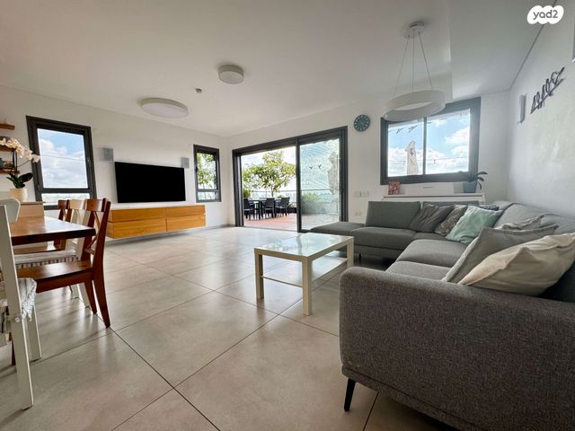 גג/ פנטהאוז, העלומים, גן רש"ל, הרצליה