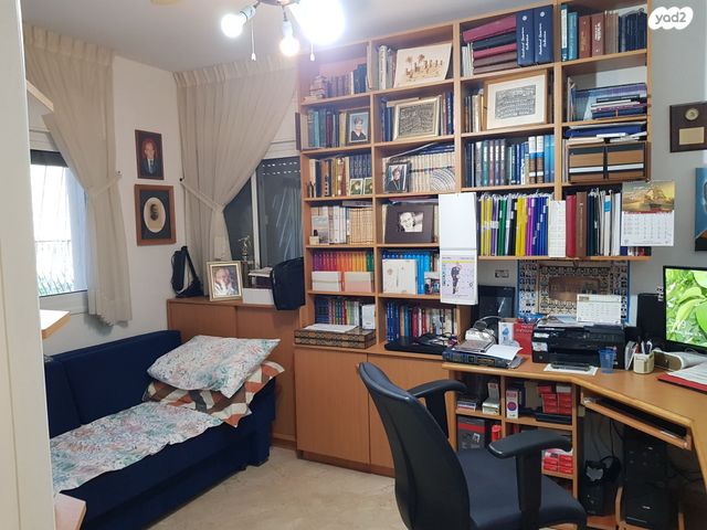 דו משפחתי, קדומים