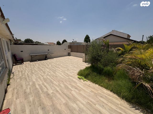 דו משפחתי, עוזיהו, שפירא, אופקים