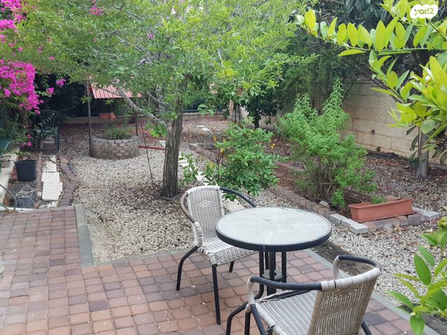 דו משפחתי, קדומים