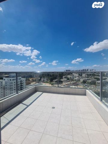 דופלקס, יגאל אלון 2, המרכז האזרחי, רמלה