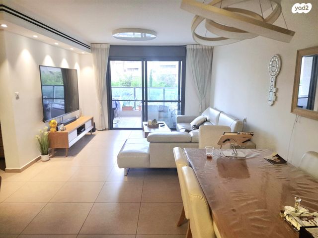 דירה, מודיעין מכבים רעות