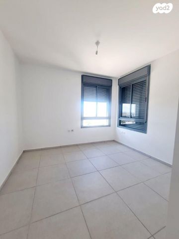 דופלקס, יגאל אלון 2, המרכז האזרחי, רמלה