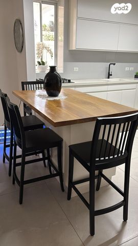 דירת גן, אהוד מנור, קרית האמנים, מצליח, רמלה