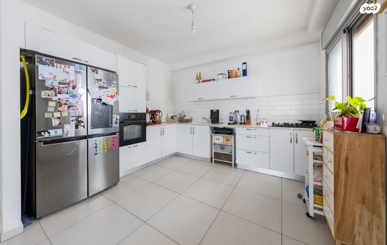 דירה, הוד השרון