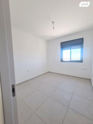 דופלקס, יגאל אלון 2, המרכז האזרחי, רמלה