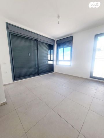 דופלקס, יגאל אלון 2, המרכז האזרחי, רמלה